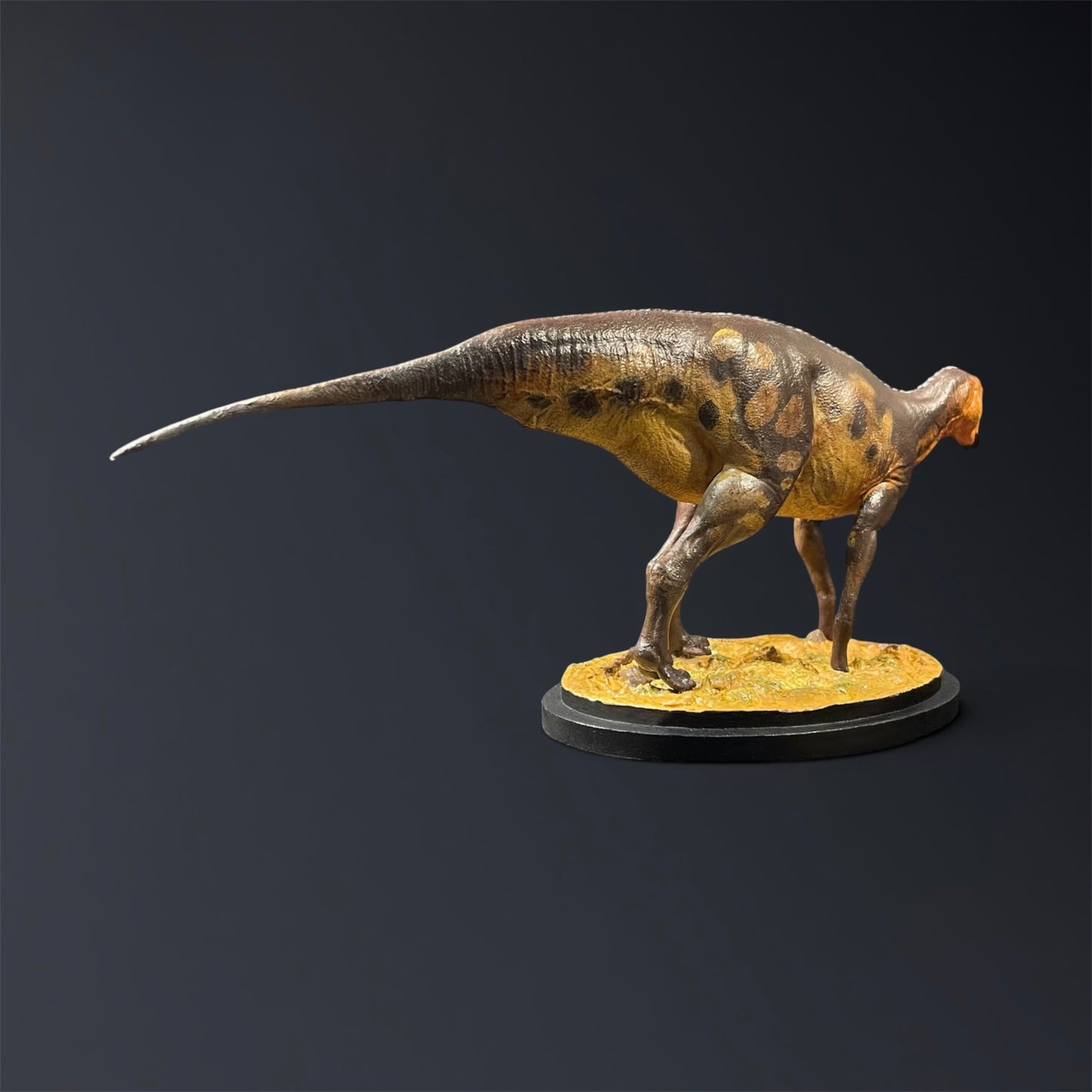 Dinosauri d'Italia - 02 “BRUNO” | Modellino di Tethyshadros insularis 1:25 (dipinto a mano)