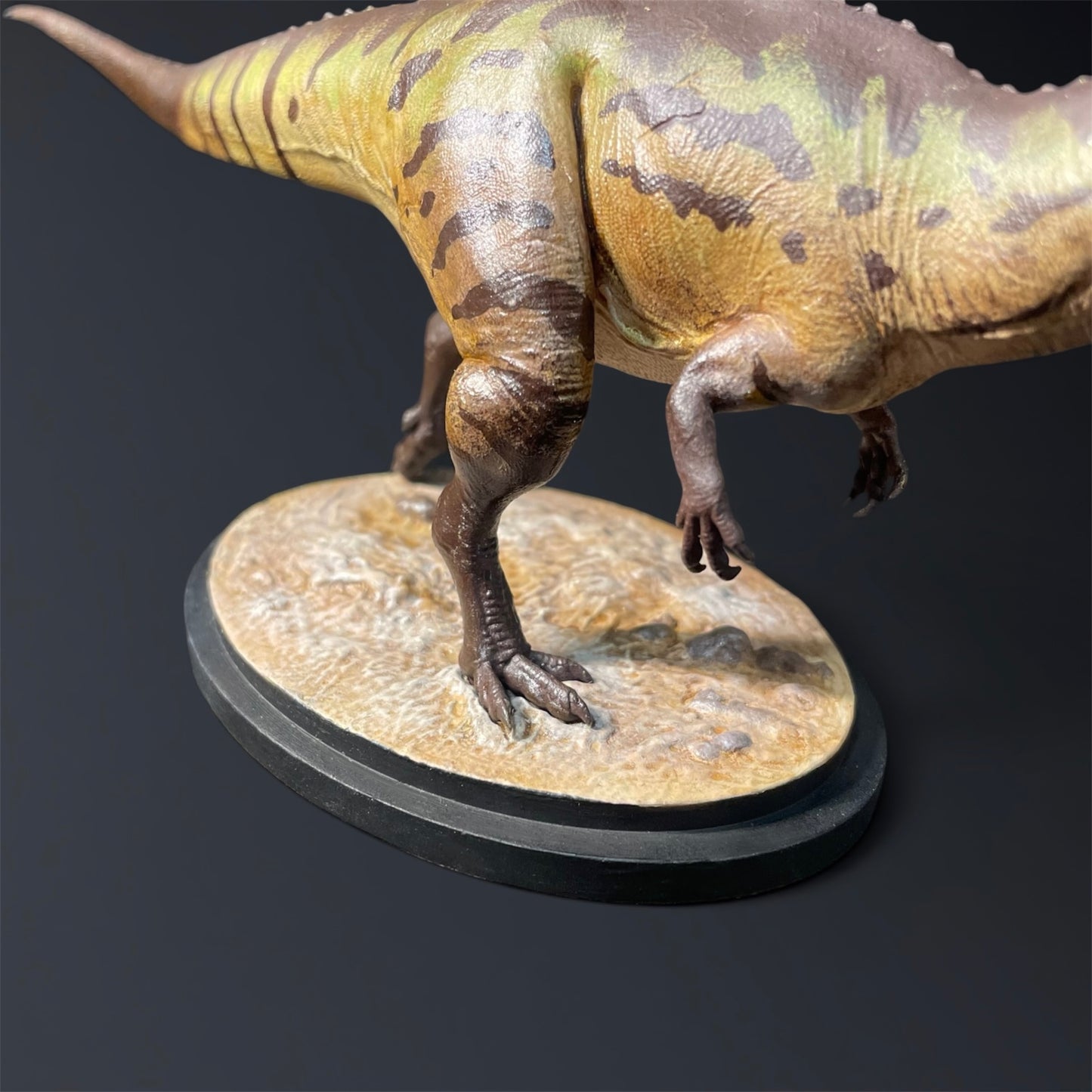 Dinosauri d'Italia - 03 “SALTRIO” | Modellino di Saltriovenator zanellai 1:32 (dipinto a mano)